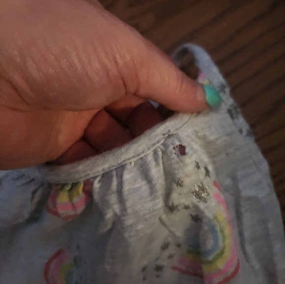 Old navy 5t - Picture 2 of 3